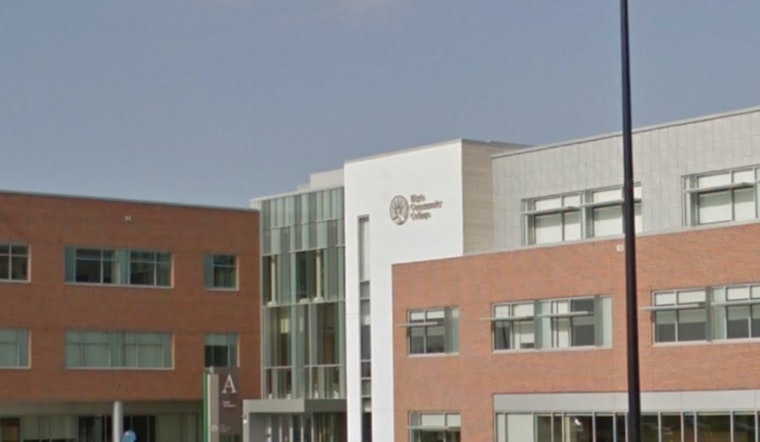Illinois Colleges Falling Short On Campus Immigration Protections