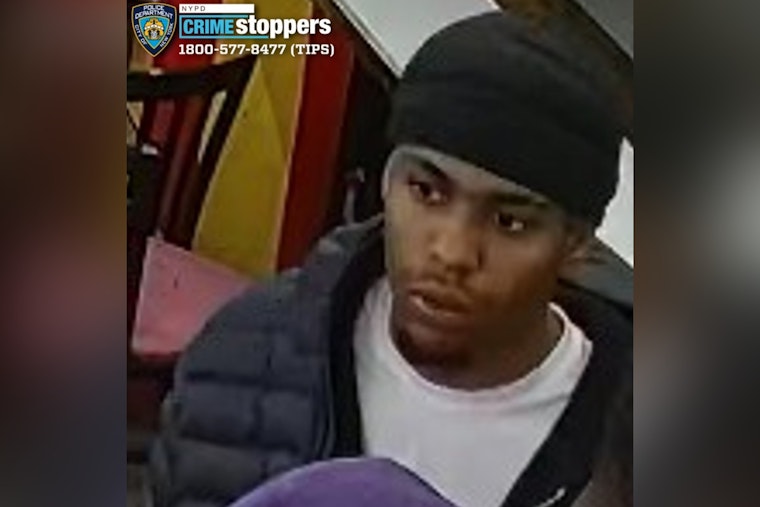 Inwood Necklace Heist As Fake-Gun Thief Bolts In White Honda