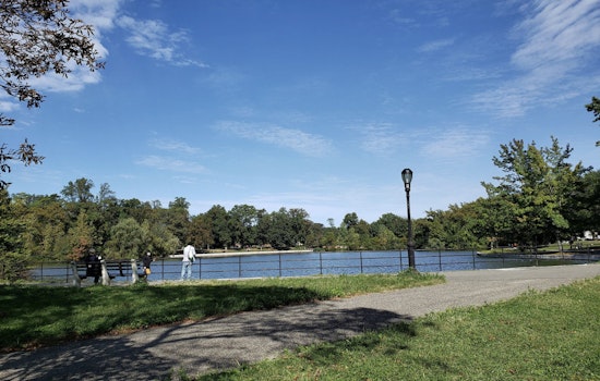 Kissena Park Left High And Dry As Queens Families Sweat Out Summer