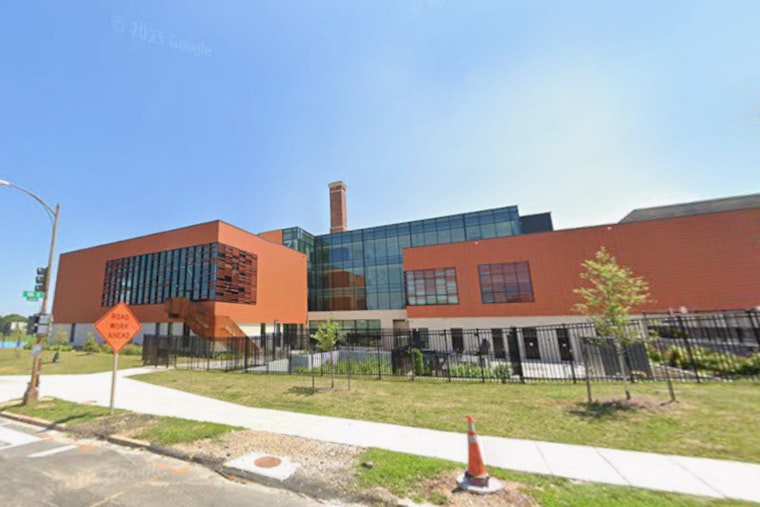 Knife Scare Locks Down Northeast D.C. Middle School