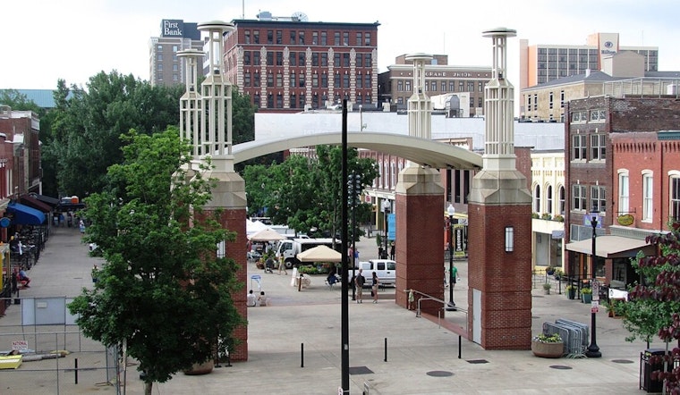 Market Square To Turn Loose as Knoxville OKs Sidewalk Sipping
