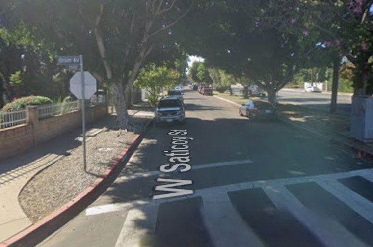 LAFD Knocks Down Garage Fire on Saticoy in Van Nuys
