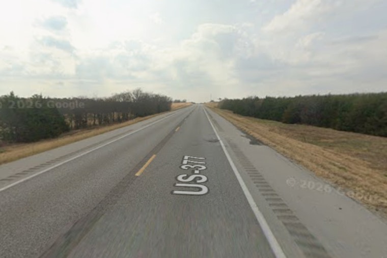 Lake Texoma Highway Becomes Surprise Delivery Room For Texas Twin Mom