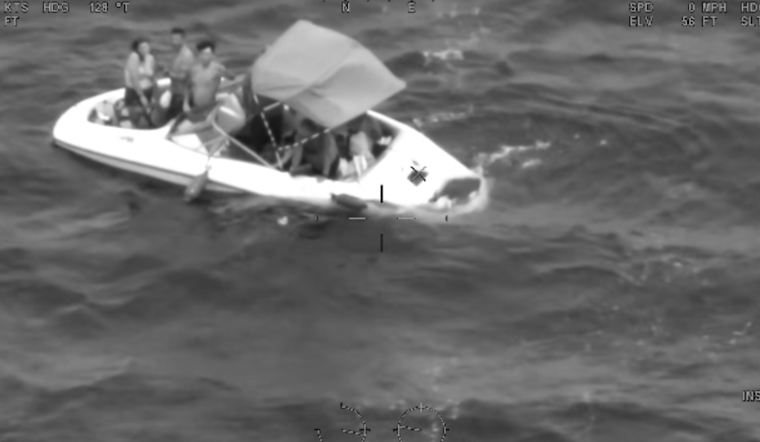 Lake Toho Panic As Cops And Local Boater Rip Six From Sinking Boat