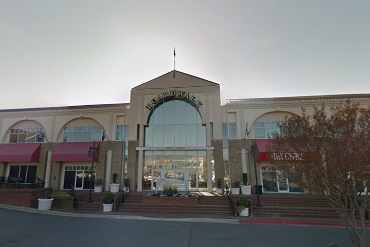 Lakefront Charlotte Plaza Gets Pricey Makeover As Shoppes Become The Boardwalk
