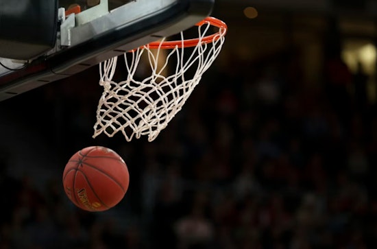 Lakers Fall 131-108 to Thunder, Face Elimination Monday