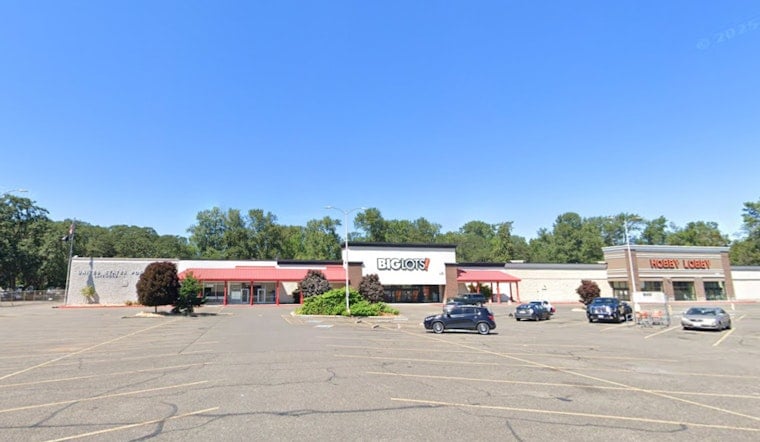 Lakewood Scores Grocery Outlet Comeback As Old Discount World Turns Industrial