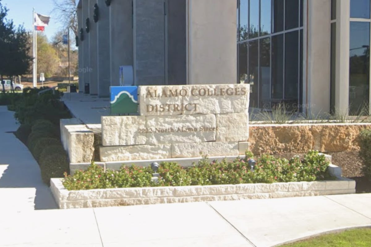 Last-Minute Library Poll Shakeup Rattles Tight Alamo Colleges Runoff