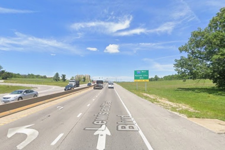Lewis and Clark Boulevard Crash Leaves Three Dead In St. Louis