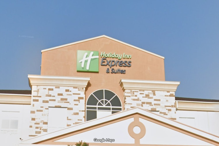 Lightning Destroys Brady Holiday Inn Before Memorial Weekend