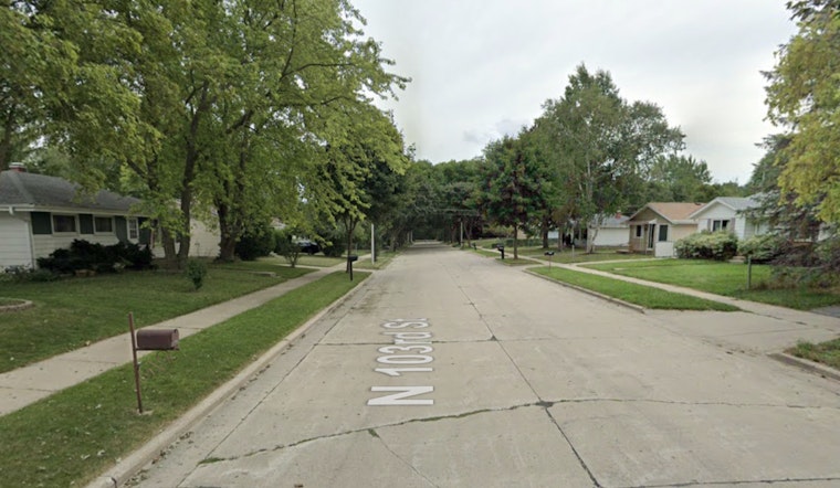 Loose Dogs Bite Milwaukee Cop On Quiet Northwest Side Block