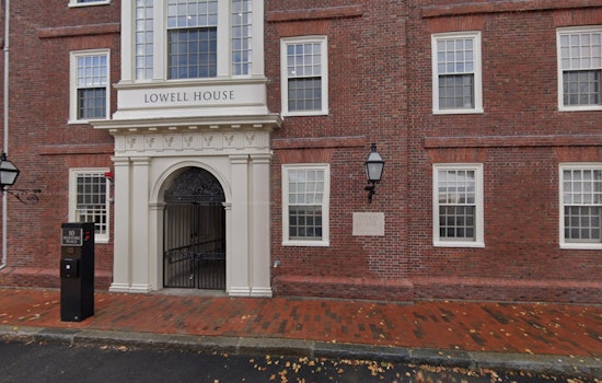 Lowell House Intruder Slips In, Grabs Harvard Student In Hallway