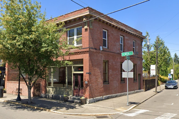 Lucky Duck Lands on Carlton Main Street, Turns Old Bank into Carb Vault