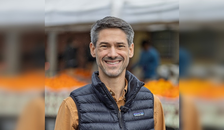 Mahan Invokes L.A. Fashion District in Governor Bid