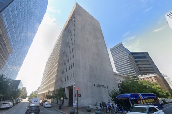 Man Barricades Hale Boggs Federal Building in New Orleans
