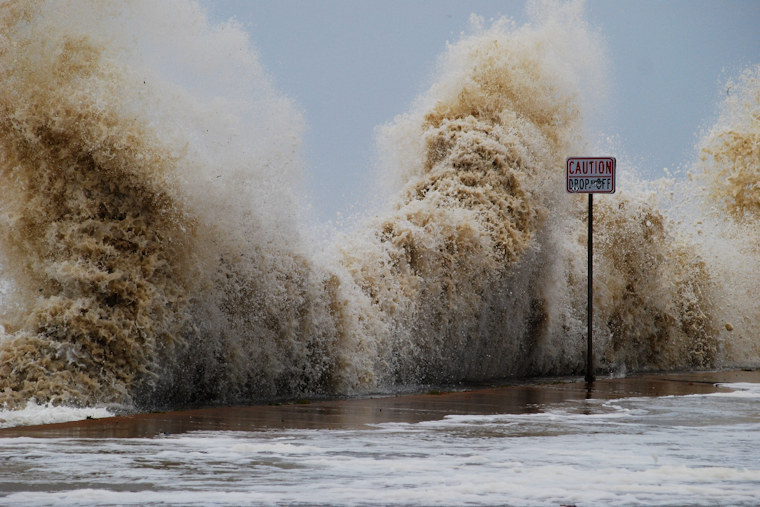 Matthew’s Ghost Has Central Florida Bracing for Storm Surge Season