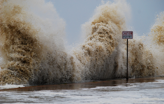 Matthew’s Ghost Has Central Florida Bracing for Storm Surge Season