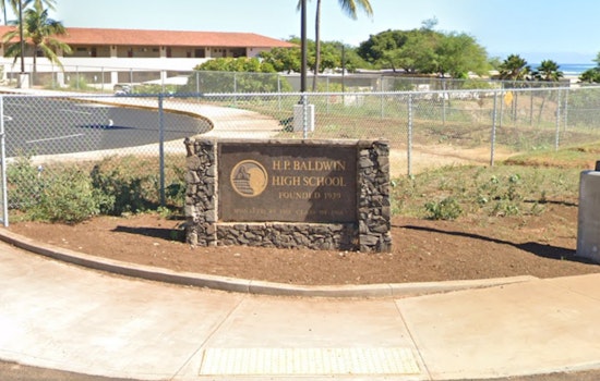 Maui Grads Take Back The Field As War Memorial Stadium Reopens For Big Weekend