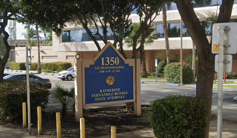 Miami Sergeant Walks After 34-Round Shootout Outside Davis Grocery