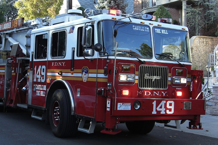 Midday Bushwick Inferno Rocks Myrtle Ave, Injures Firefighter and Ousts Tenants