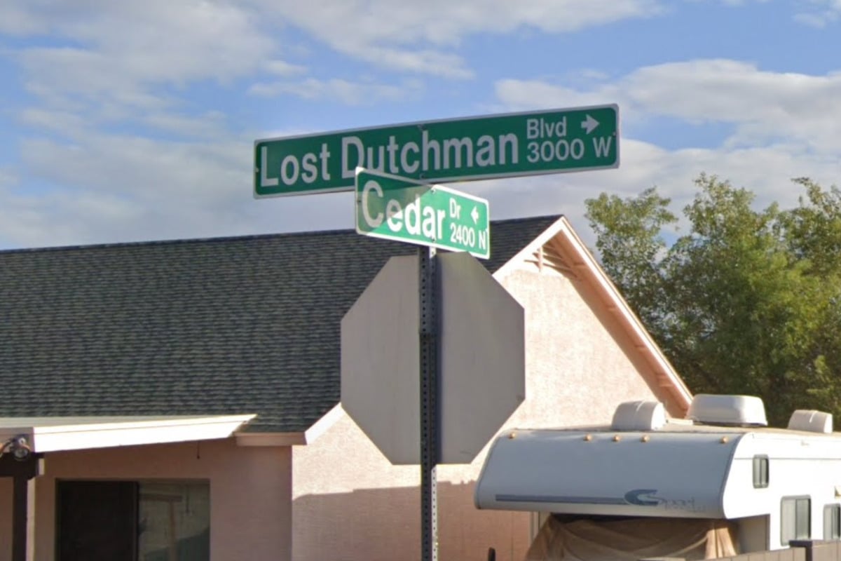 Midday Stabbing Turns Apache Junction Block Into Crime Scene