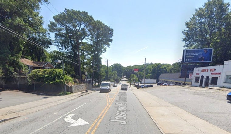 Midnight Melee On Boone Boulevard Leaves Man Shot As Crowd Vanishes