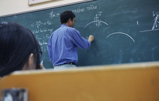 Miles’ Budget Bombshell Shakes Up Houston Teacher Paychecks