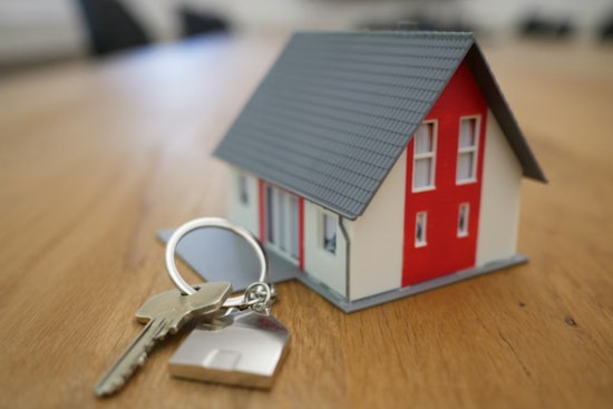Million-Dollar Squeeze: Greater Boston House Hunters Get Priced Out Again