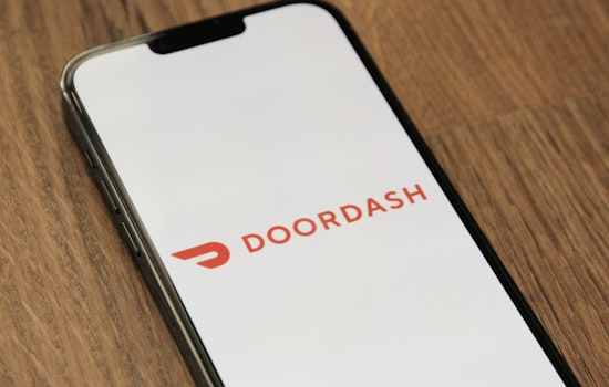 Milwaukee TikToker Flaunts AI DoorDash Scam, Stirs Online Uproar
