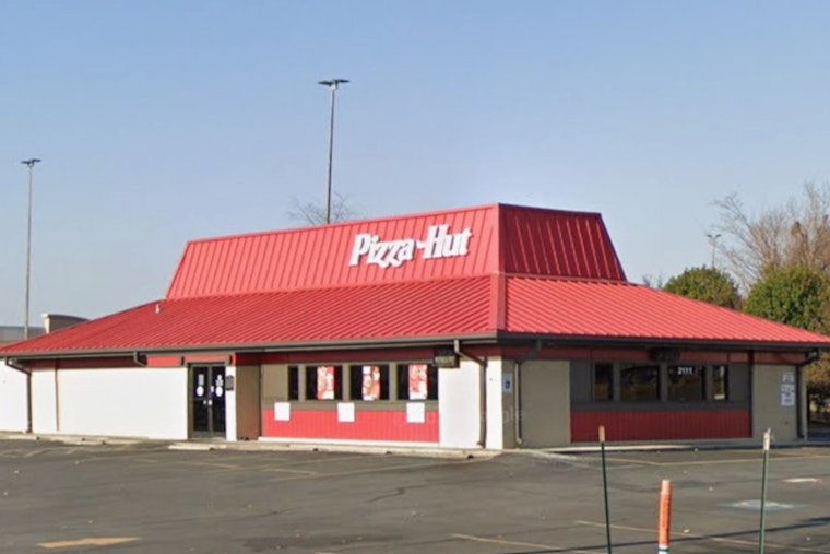 Monroe’s Pizza Hut Throws It Back to Classic Dine-In Days with a Red Roof Revival