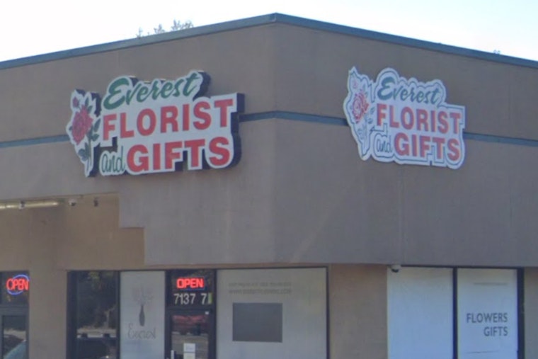 Mother’s Day Heist, Thieves Trash 24-Hour Flower Kiosk At North Highlands Shop
