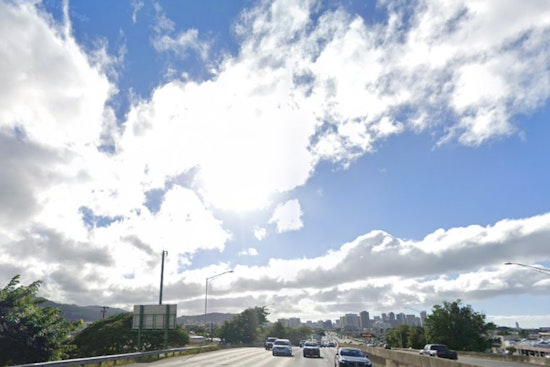 Muggy Honolulu Swelters as Trade Winds Take a Break