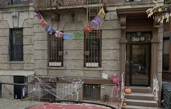 Mystery Woman Found Fatally Stabbed On Quiet Kensington Block