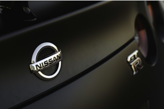 Nissan’s Slim Profit Dwarfed by Gusher of Red Ink