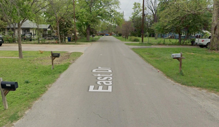 North Austin Driver Dies After Pre-Dawn Solo Crash On East Drive