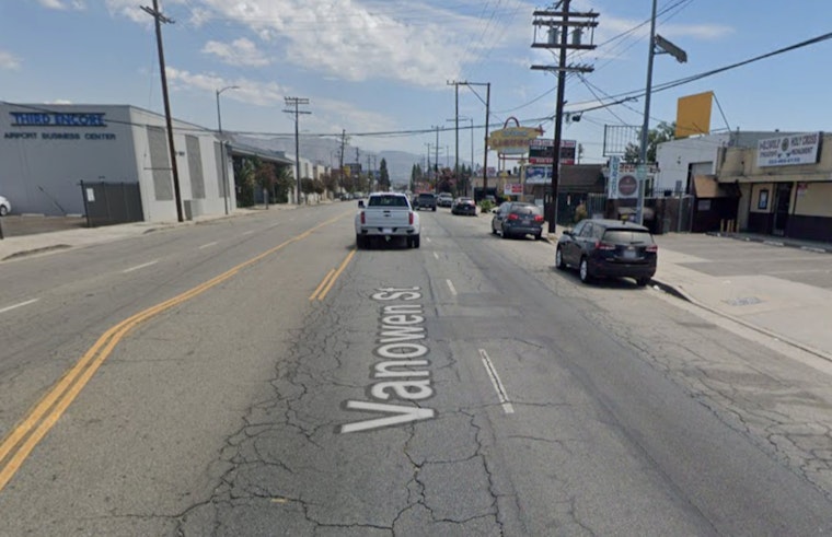 North Hollywood Structure Fire Knocked Down On Vanowen St