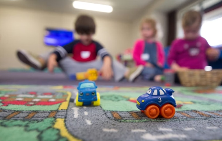 North Minneapolis Petition Targets Broadway Daycare Near Clinic