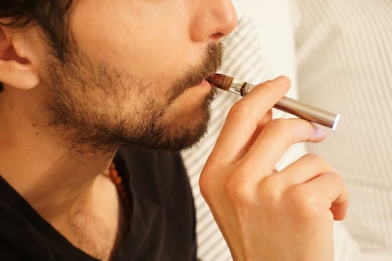 Ohio Pols Go After Rogue Vapes, Threaten To Snatch Them As Contraband