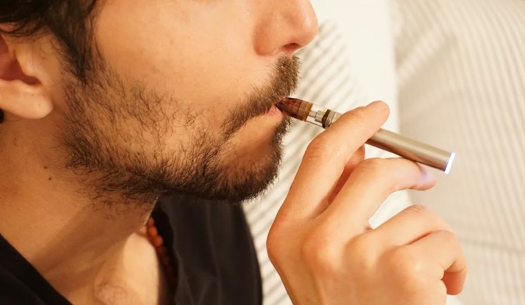 Ohio Pols Go After Rogue Vapes, Threaten To Snatch Them As Contraband