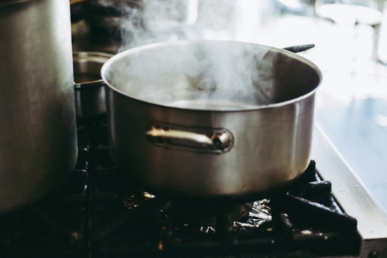Oldsmar Scrambles After Major Main Break Triggers Citywide Boil Alert