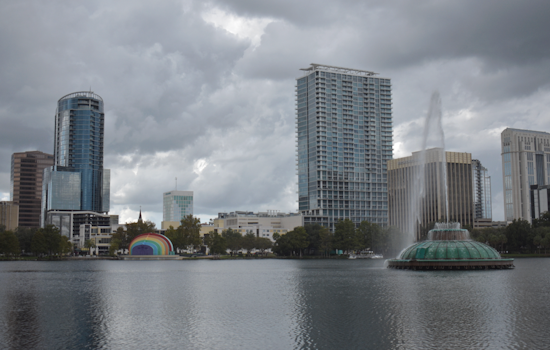 Orlando Braces For Blazing Heat, High Winds And A Stormy Saturday Night