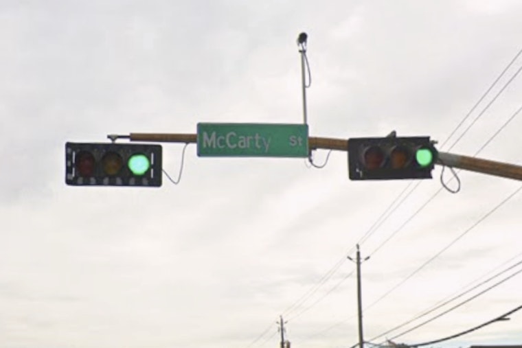 Overturned Big Rig Turns Houston's North Loop Into Rush-Hour Parking Lot