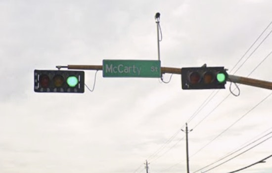 Overturned Big Rig Turns Houston's North Loop Into Rush-Hour Parking Lot