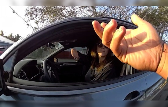 Palm Beach Cop Tickets Driver Over ‘Right Hand’ She Doesn’t Have