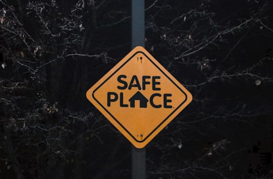 Pastor Brooks Leads South Side Violence-Free Zone Pledge