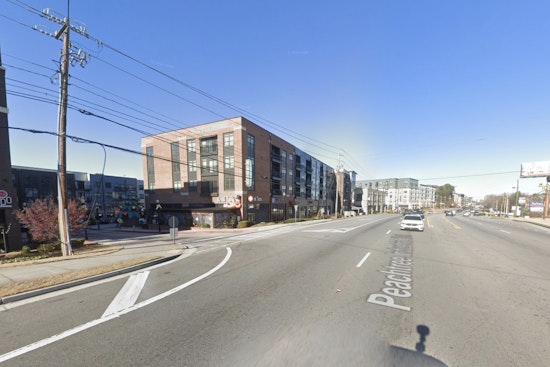 Peachtree Chaos as Fire Shuts Down Busy Chamblee Crossroads