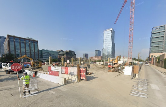 Pearl Fulton Market Crane Lowered As Tower Nears 2027