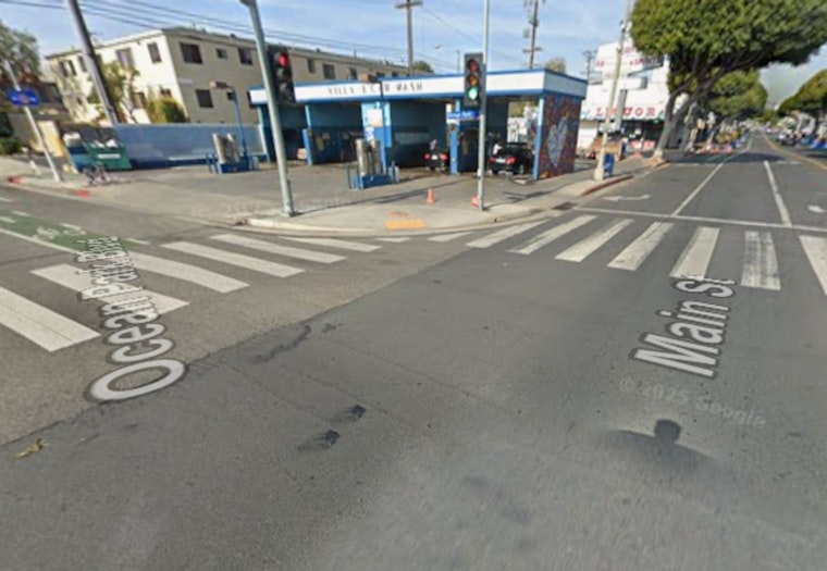 Pedestrian Killed By Bus On Main Street In Santa Monica