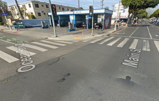 Pedestrian Killed By Bus On Main Street In Santa Monica