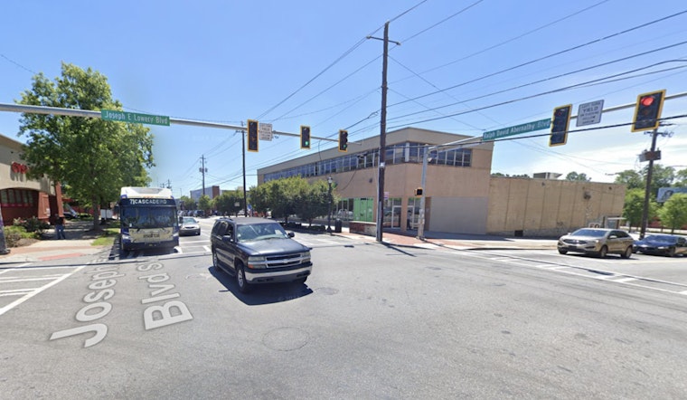 Pedestrian Left Clinging To Life At Southwest Atlanta Crossroads